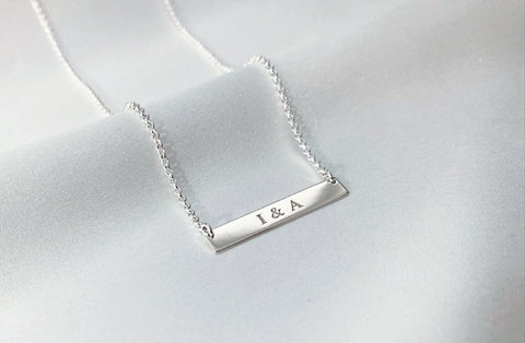 Gravierte Balkenkette aus Sterling Silber 925 - Damenkette zum Muttertag - JAEE Namensschmuck
