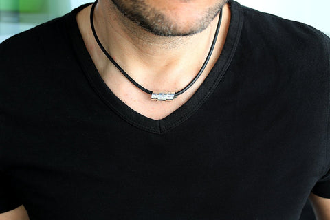 Lederhalskette für Männer - Eingraviert - Männer Halskette - Ehemann Geburtstagsgeschenk - JAEE Design