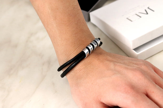 Personalisierte Paararmbänder - Partnerarmbänder aus Sterling Silber 925 und Leder