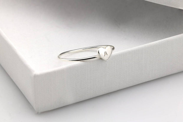 Initialenring aus Sterling Silber - Personalisierter Initialenring - JAEE Namensschmuck