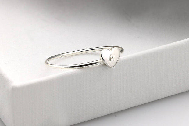 Initialenring aus Sterling Silber - Personalisierter Initialenring - JAEE Namensschmuck