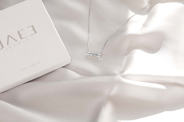 Filigrane Halskette | SUSURRUS | mit geheimer Botschaft