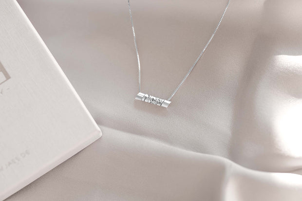 Filigrane Halskette | SUSURRUS | mit geheimer Botschaft