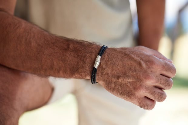 Herren Lederarmband | SCRIPTUM | mit Handschrift-Gravur