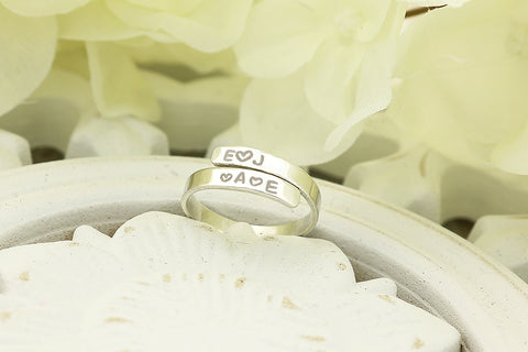 Ring mit Namen - Gravierbarer Ring aus Sterling Silber -Namensring mit Gravur -Gravierter Namensring - JAEE Design