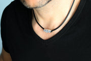 Lederhalskette für Männer - Eingraviert - Männer Halskette - Ehemann Geburtstagsgeschenk - JAEE Design